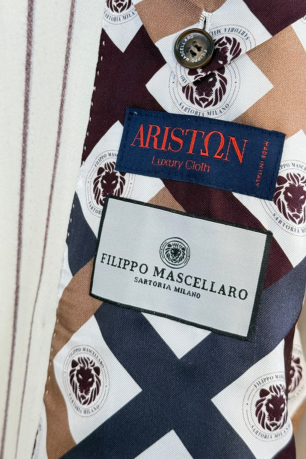 ABITO DOPPIOPETTO IN PURO CASHMERE ARISTON