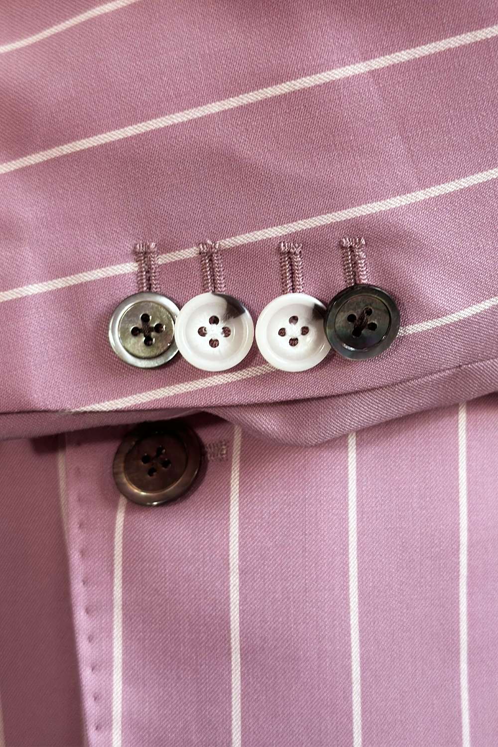 ABITO MONOPETTO ROSA GESSATO