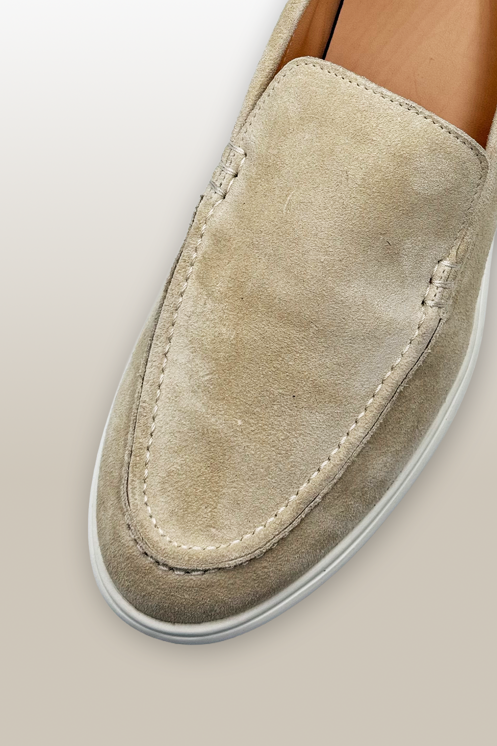 MOCASSINO IN CAMOSCIO GRIGIO SABBIA