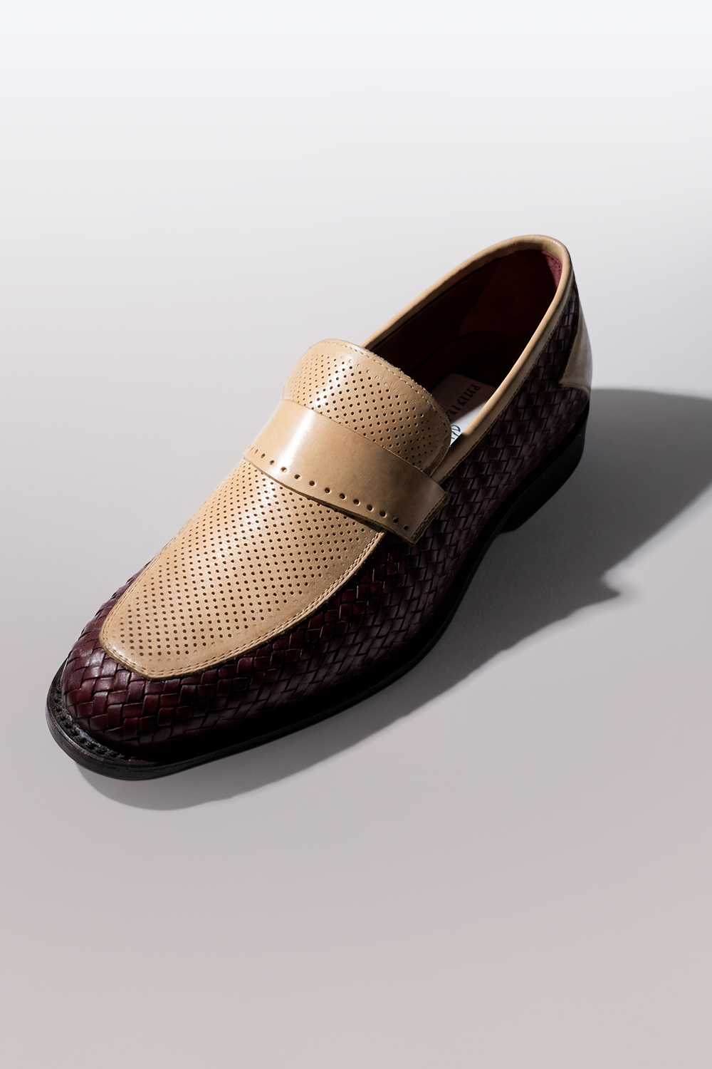 MOCASSINO IN PELLE INTRECCIATA & PELLE TRAFORATA