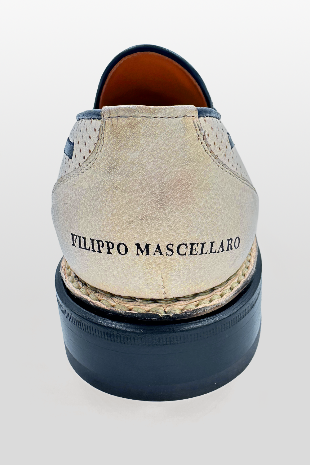 MOCASSINO ESTIVO IN BUFALO FORATO