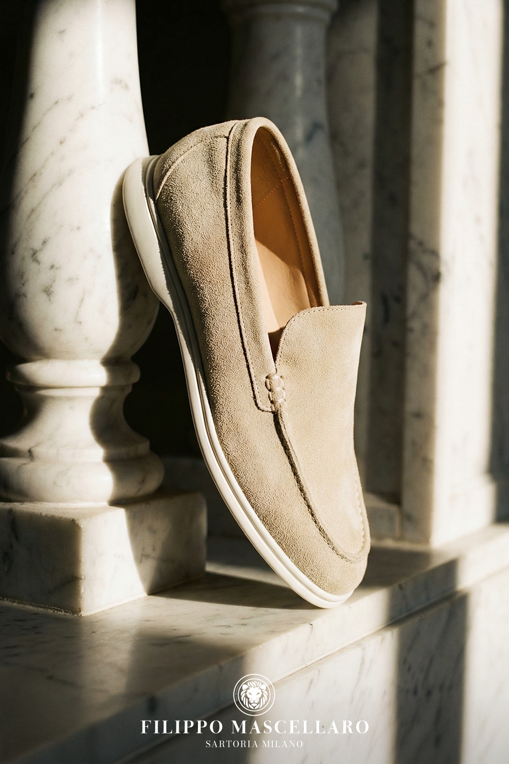 MOCASSINO IN CAMOSCIO GRIGIO SABBIA