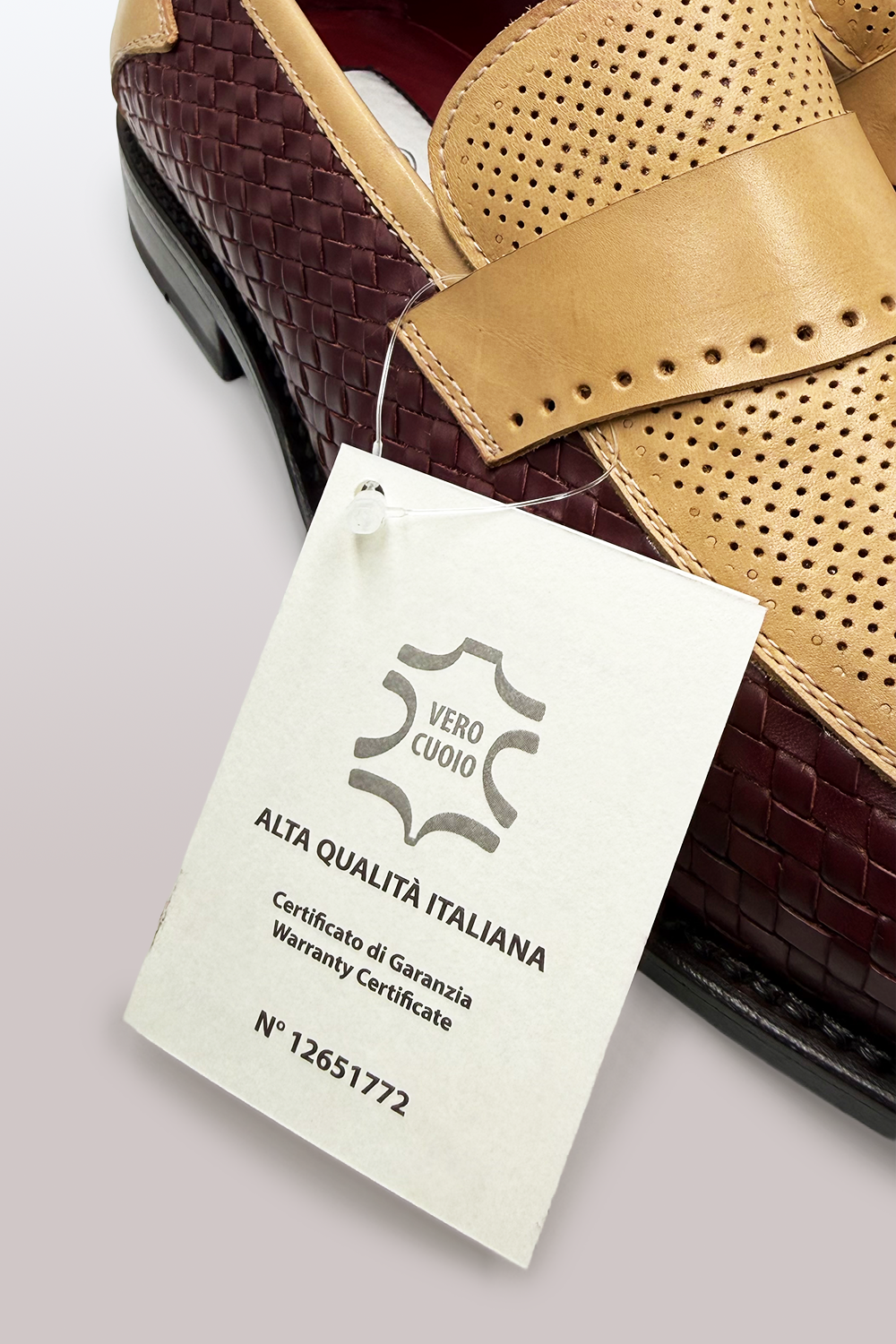 MOCASSINO IN PELLE INTRECCIATA & PELLE TRAFORATA