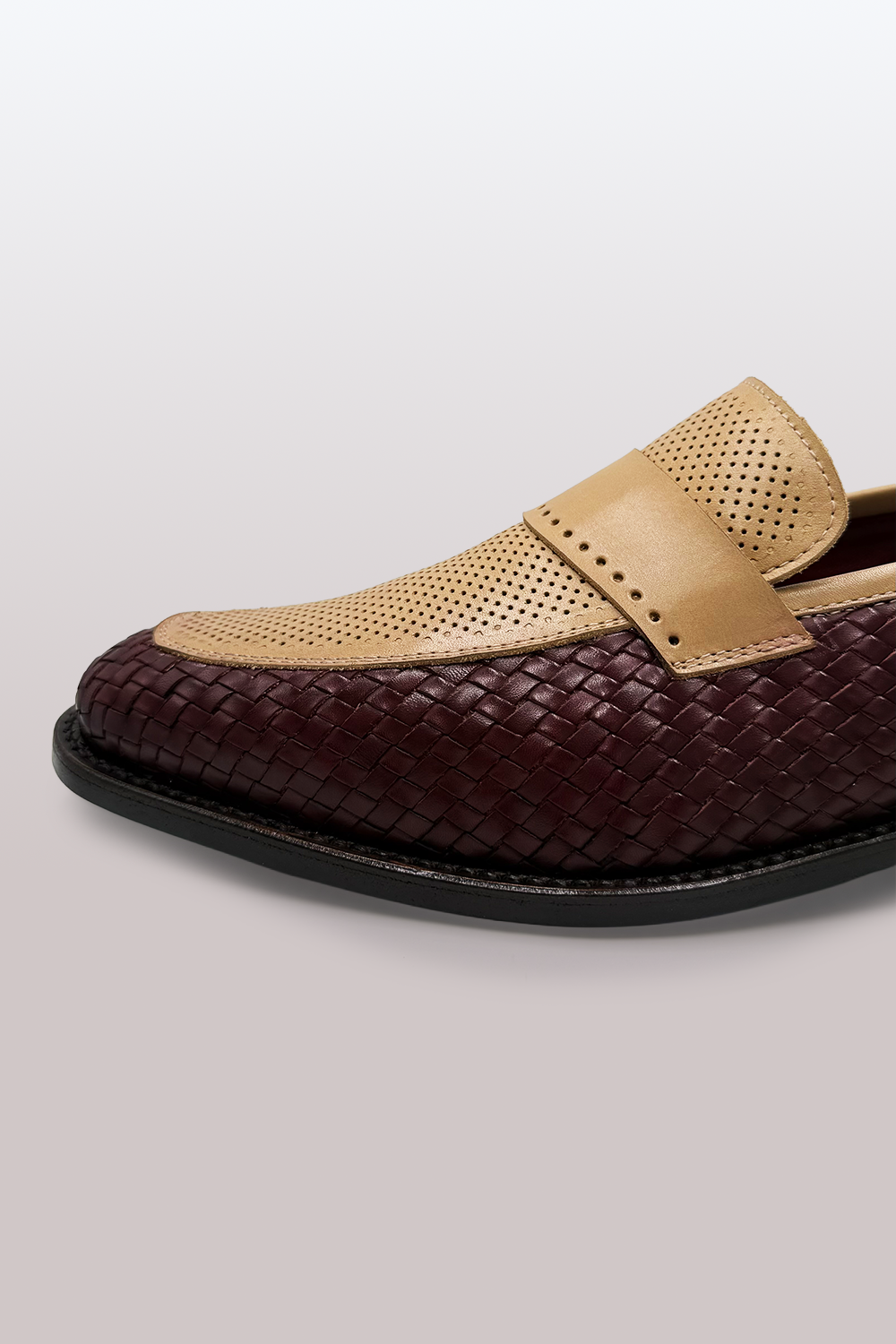 MOCASSINO IN PELLE INTRECCIATA & PELLE TRAFORATA