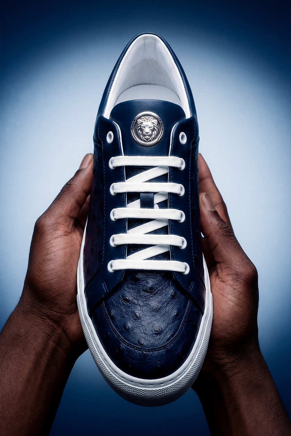 SNEAKERS IN STRUZZO – BLU NOTTE